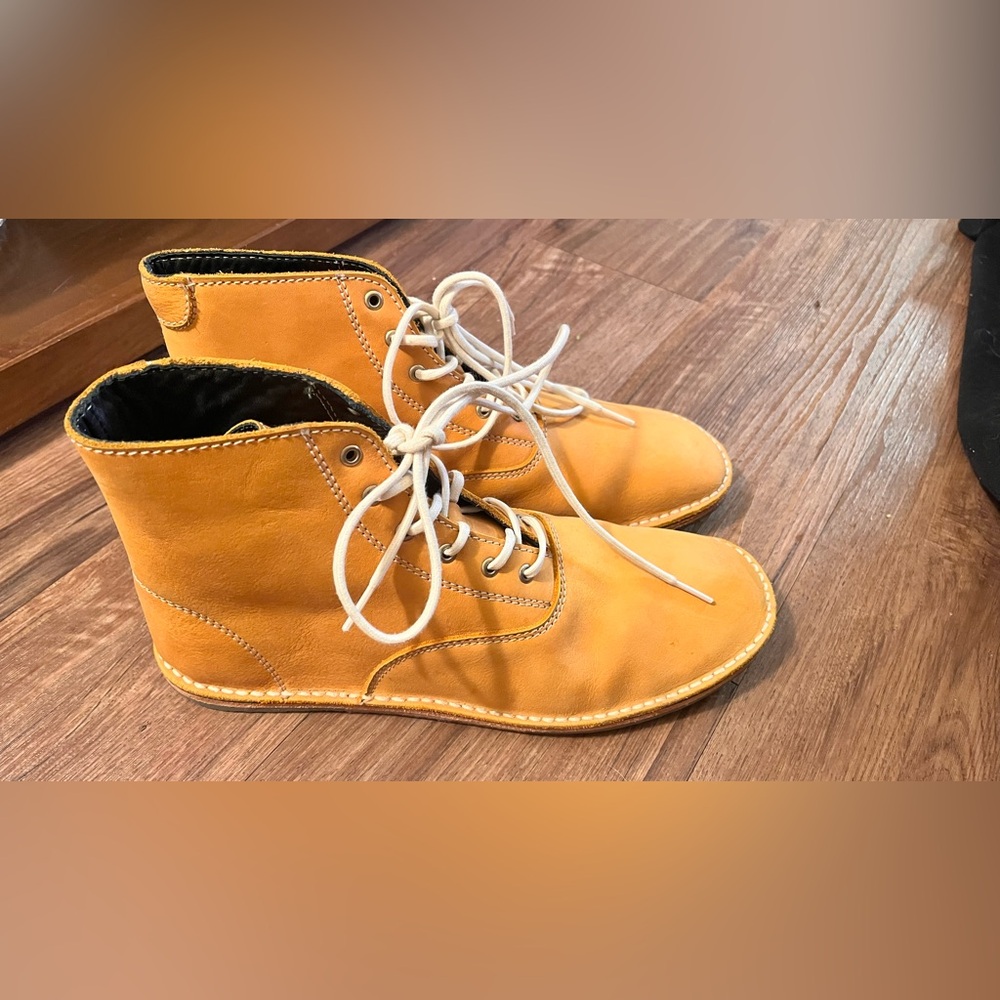Davinci Pickford barefoot boots